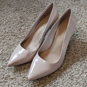BCBGeneration nude pinkish pumps heels sz 6